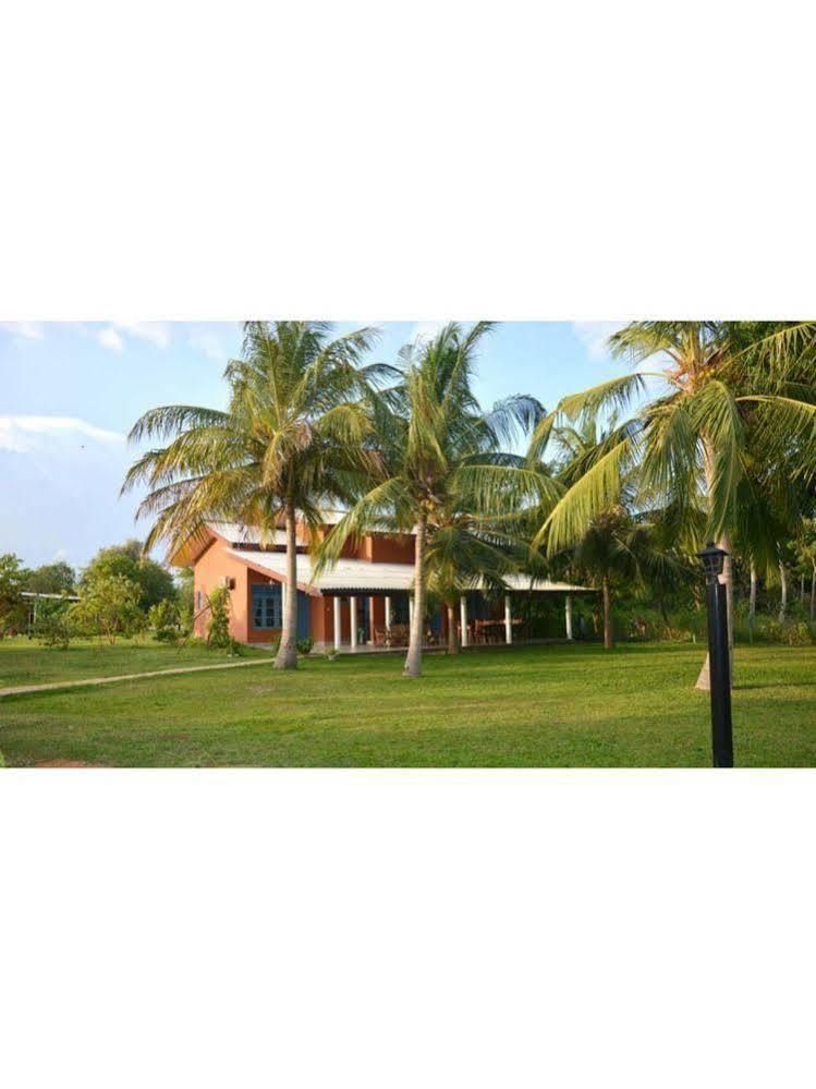 Sigiriya Wewa Addara Hotel - Hotel By The Lake Exterior foto